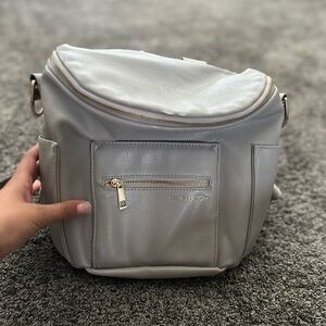 Fawn Design Light Gray Baby Bag